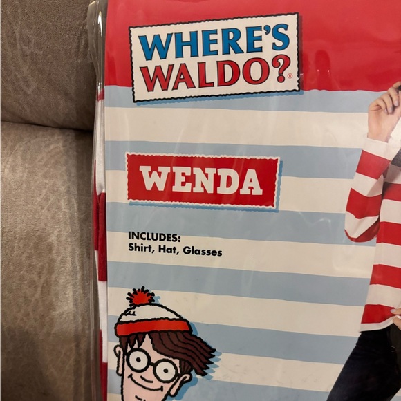 “Where’s Waldo? Wenda Costume with Accessories - NWT - Picture 3 of 8